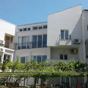 Maric Apartman Selce